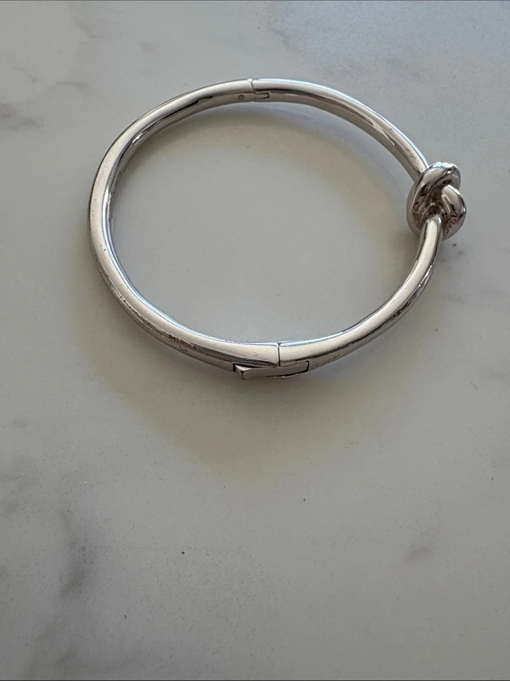 kate spade silver sailor’s knot hinged bangle bracelet - polished silver-tone - Picture 2 of 7